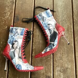 Y2K Red Stiletto Lace Up Pointy Ankle Graphic  Fredericks of Hollywood Boots 7.5